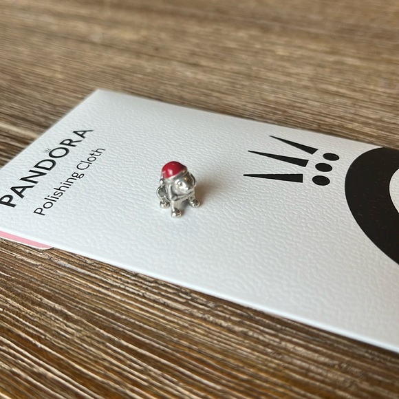 Pandora Christmas puppy charm - Picture 2 of 3